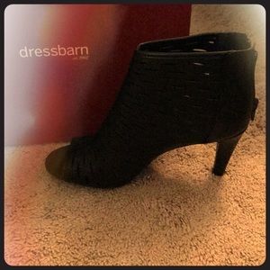 Dressbarn never worn shoes